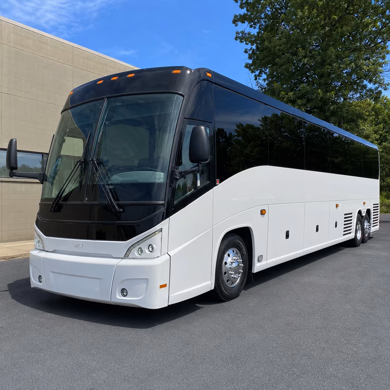 bus rentals for visits to hsi lai temple and multi faith destinations