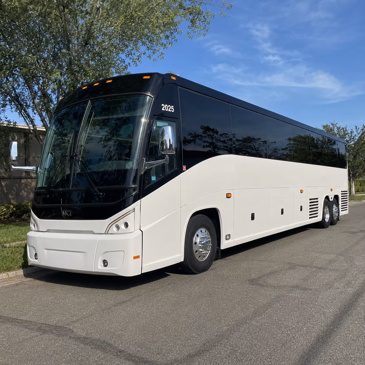 charter bus service for warehouse and distribution groups in carson and commerce