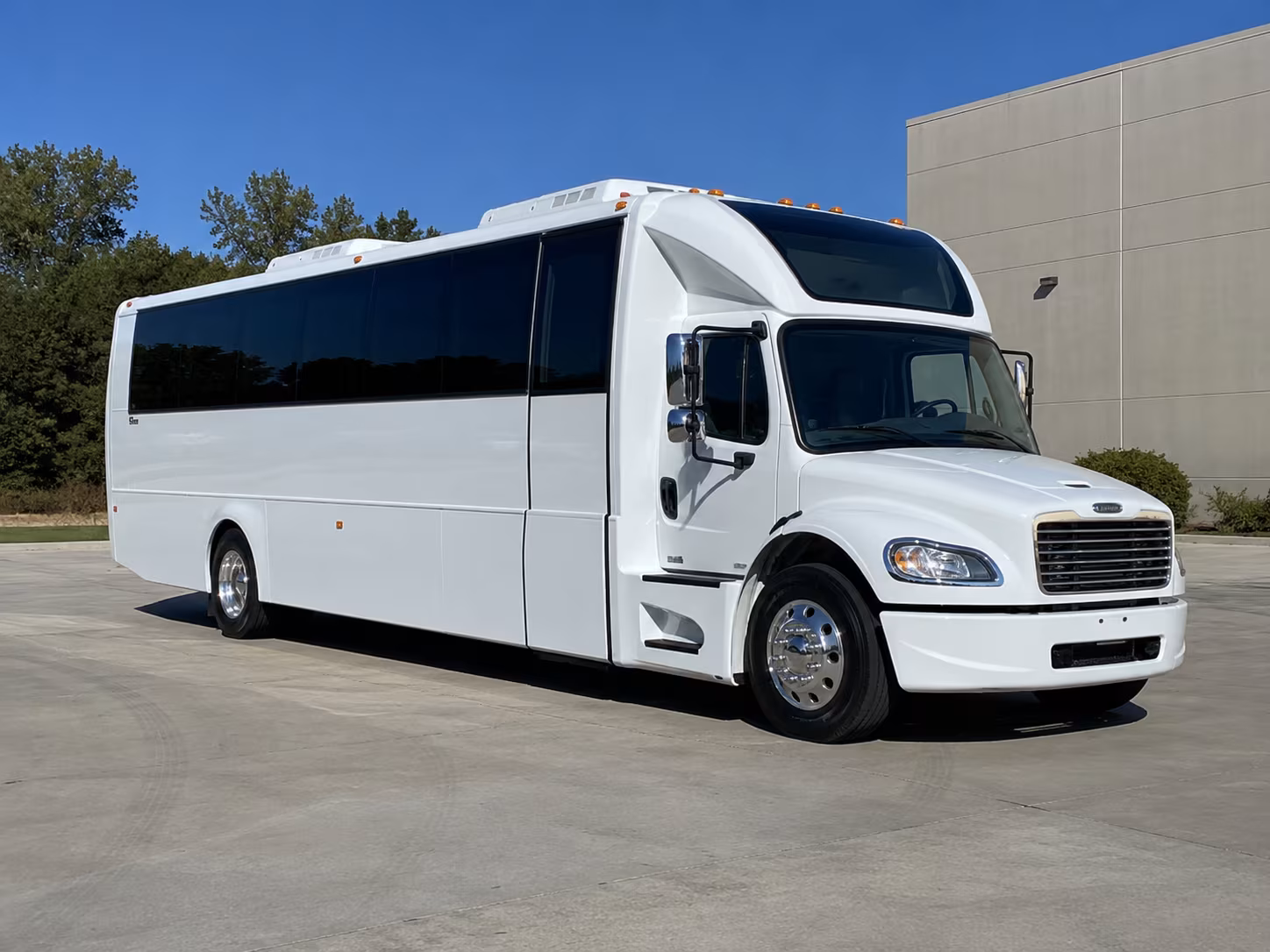 los angeles 28 passenger party bus