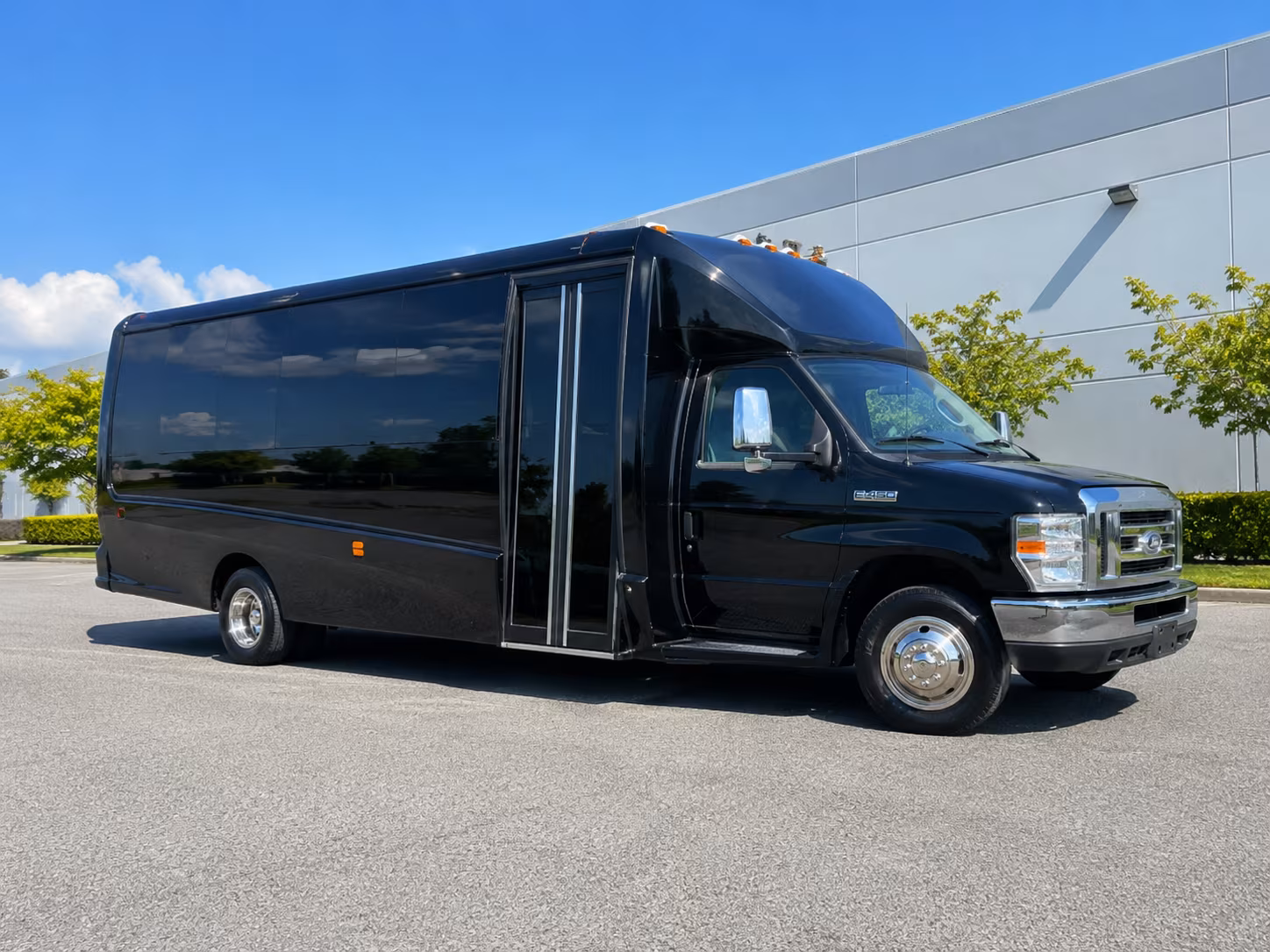 universal studios hollywood theme park party bus rental